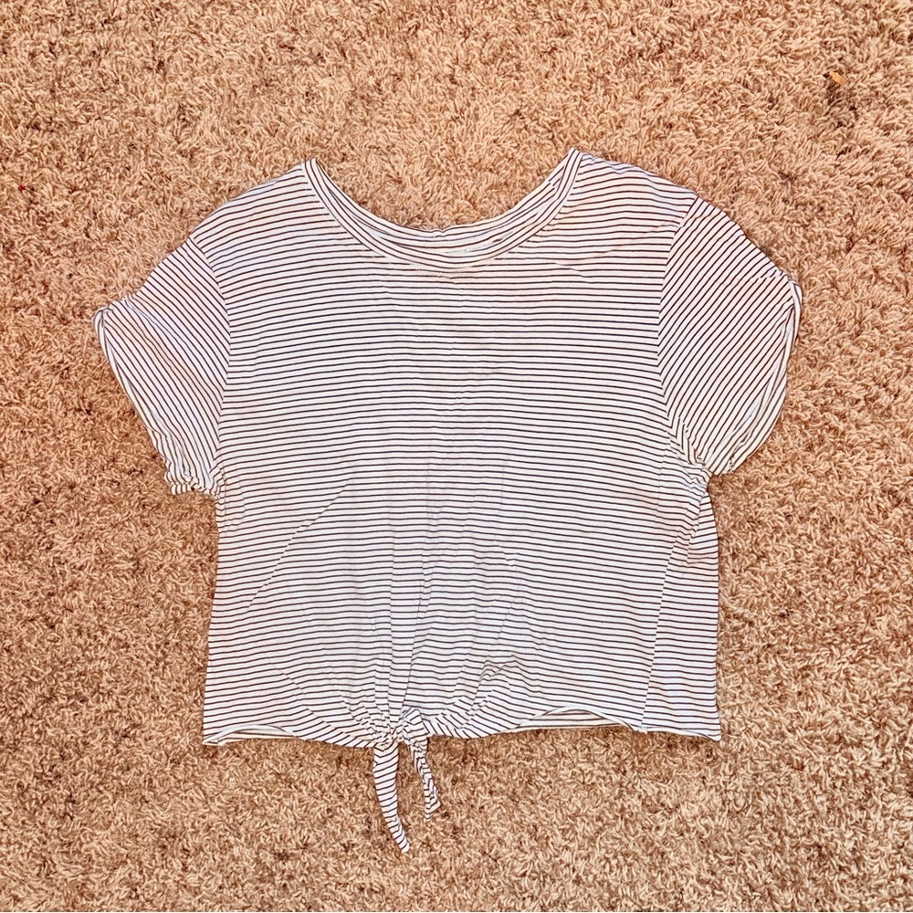 H&M Black and White Striped Tie-Front Tee Medium M Cropped Crop T-Shirt